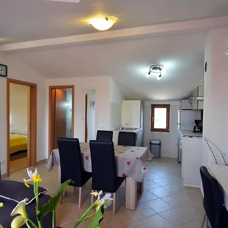 Ana & Mauricio Apartment Rovinj Exterior photo